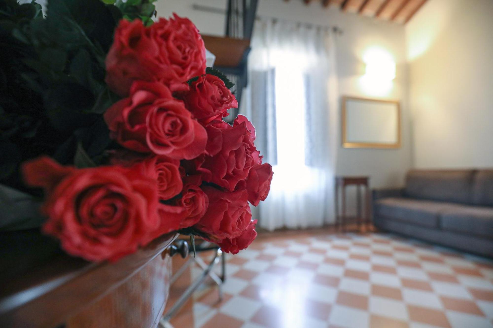 Bed and Breakfast A Casa Mastacchi Сиена Экстерьер фото