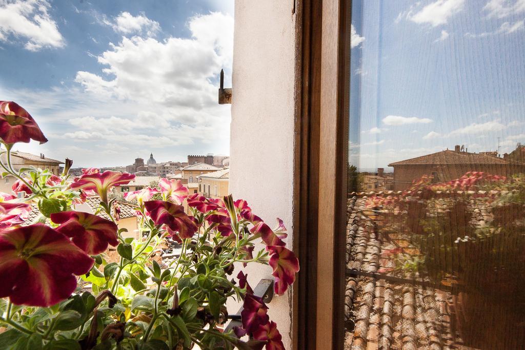 Bed and Breakfast A Casa Mastacchi Сиена Экстерьер фото