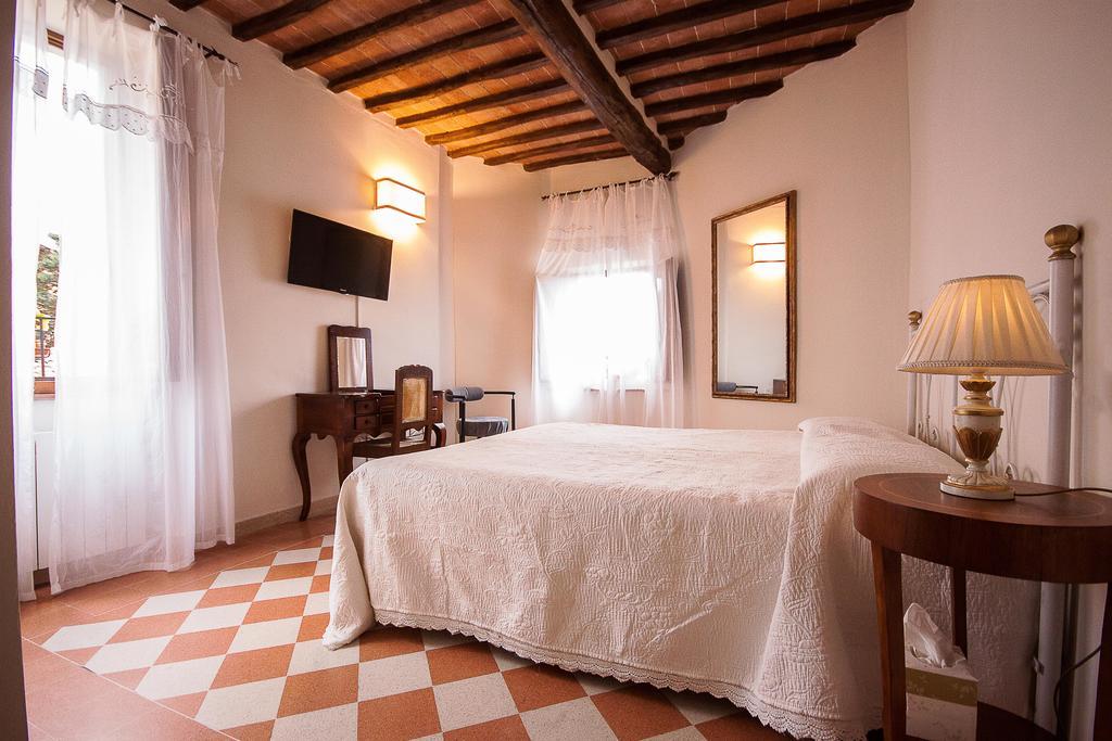 Bed and Breakfast A Casa Mastacchi Сиена Экстерьер фото