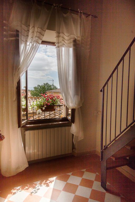 Bed and Breakfast A Casa Mastacchi Сиена Экстерьер фото